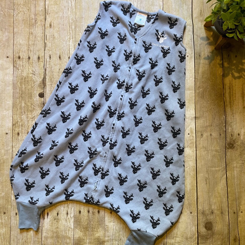 Halo Gray and Black SleepSack